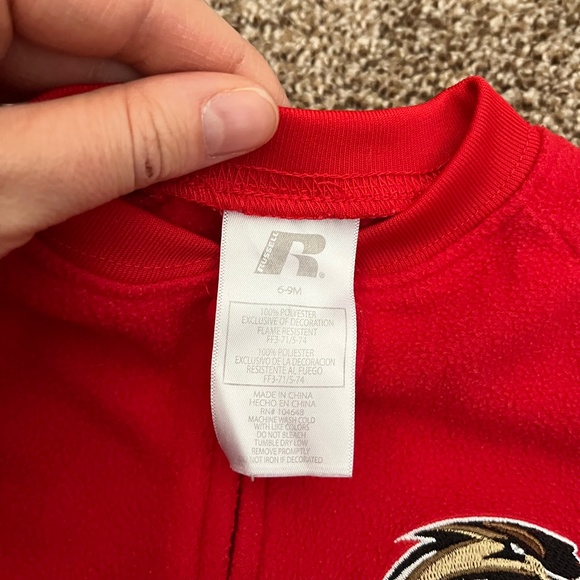 3-Piece SIUE Baby Bundle: 1 Red Fleece Pajamas & 2 Onesies, Size 6-9 Months - Picture 3 of 8